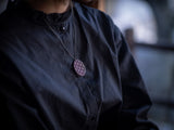 繊細な幾何学模様の木製ペンダント。POKE’s Accessoriesから愛情こめて作られたアクセサリー - MORIKOUGEI ONLINE STORE