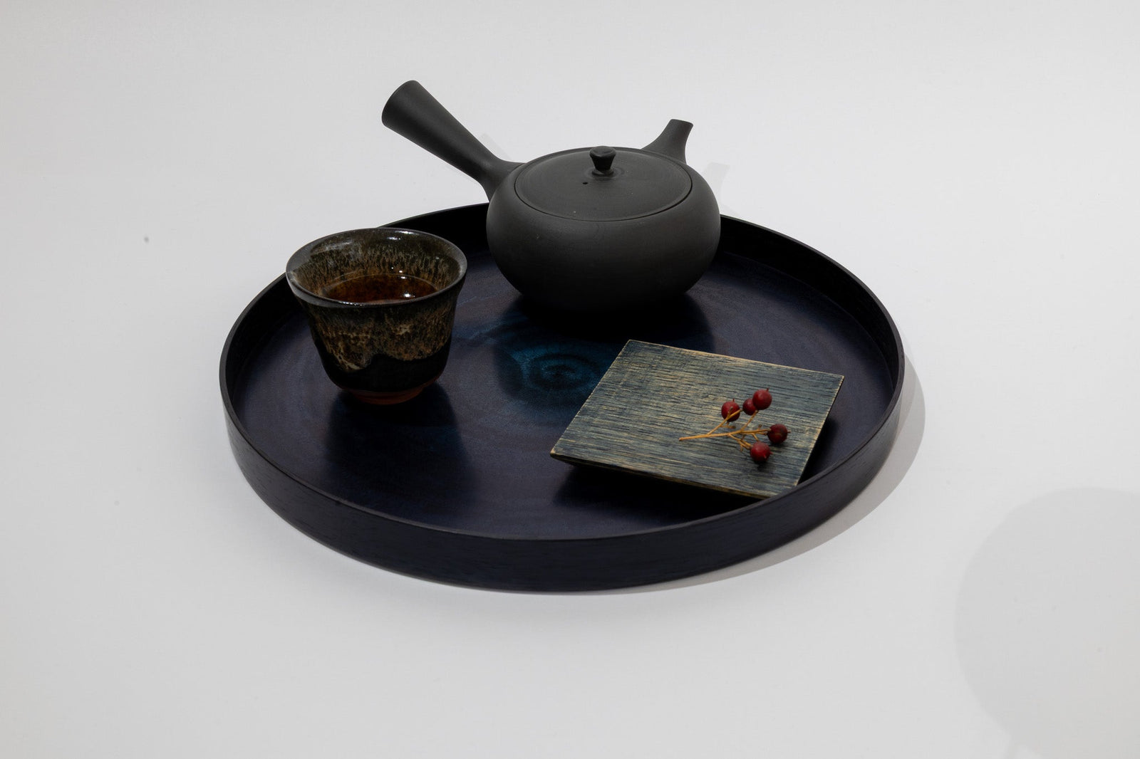 手作り藍染木製丸トレイ | 森工芸 – MORIKOUGEI ONLINE STORE