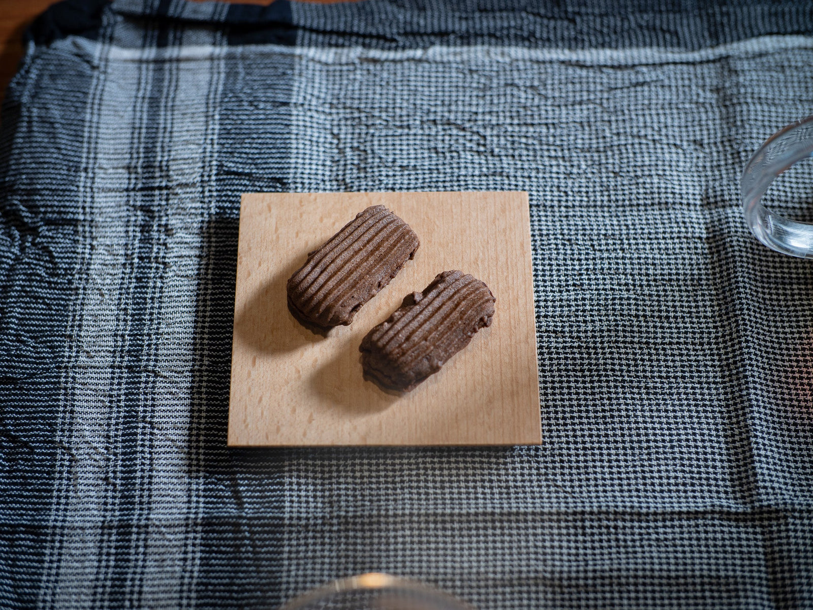 木製小皿 TSUKI-JIRI Petite Plate｜12×100×100mm・一点物のウッド