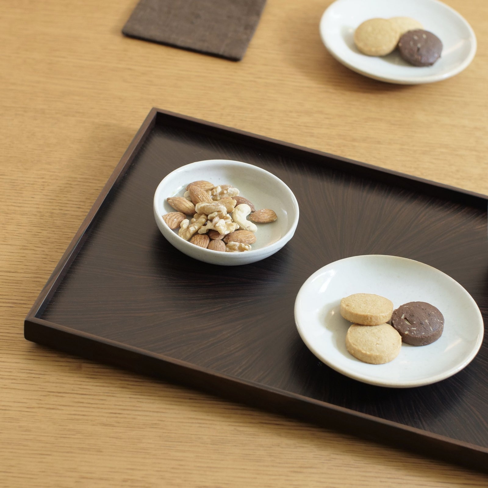 手作り黒檀材の長方形木製トレイ | 高品質な和モダンデザイン