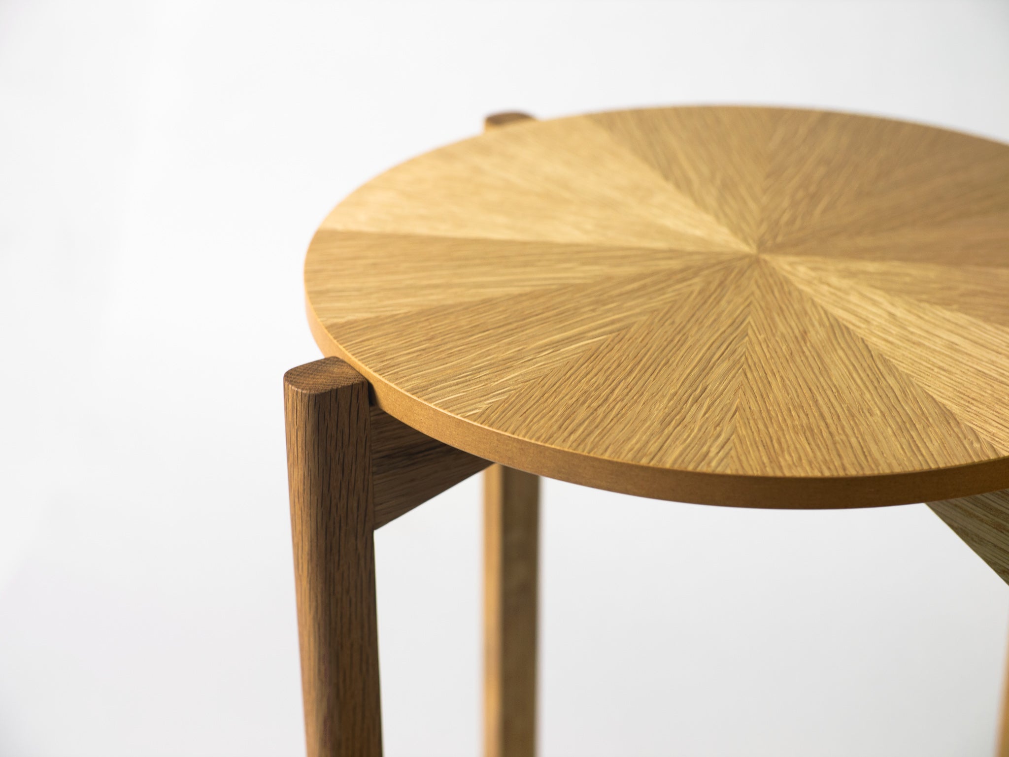 STAND Rays Japanese Oak　／ナラ　光線貼り　サイドテーブル　MORI KOUGEI - MORIKOUGEI ONLINE STORE